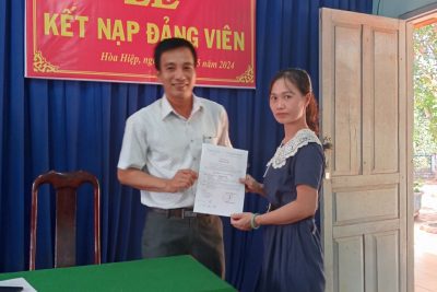 CÔNG TÁC PHÁT TRIỂN ĐẢNG TẠI NHÀ TRƯỜNG